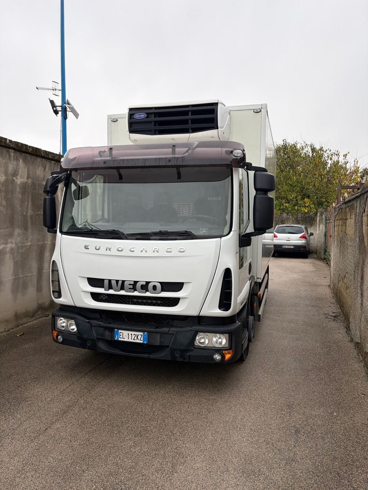 Iveco eurocargo 100-22- frigo per carni-2012