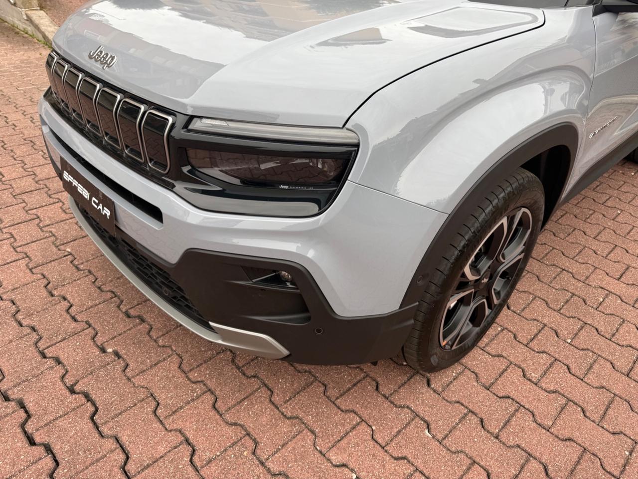 Jeep Avenger 1.2 e-Hybrid 110 cv MHEV Summit