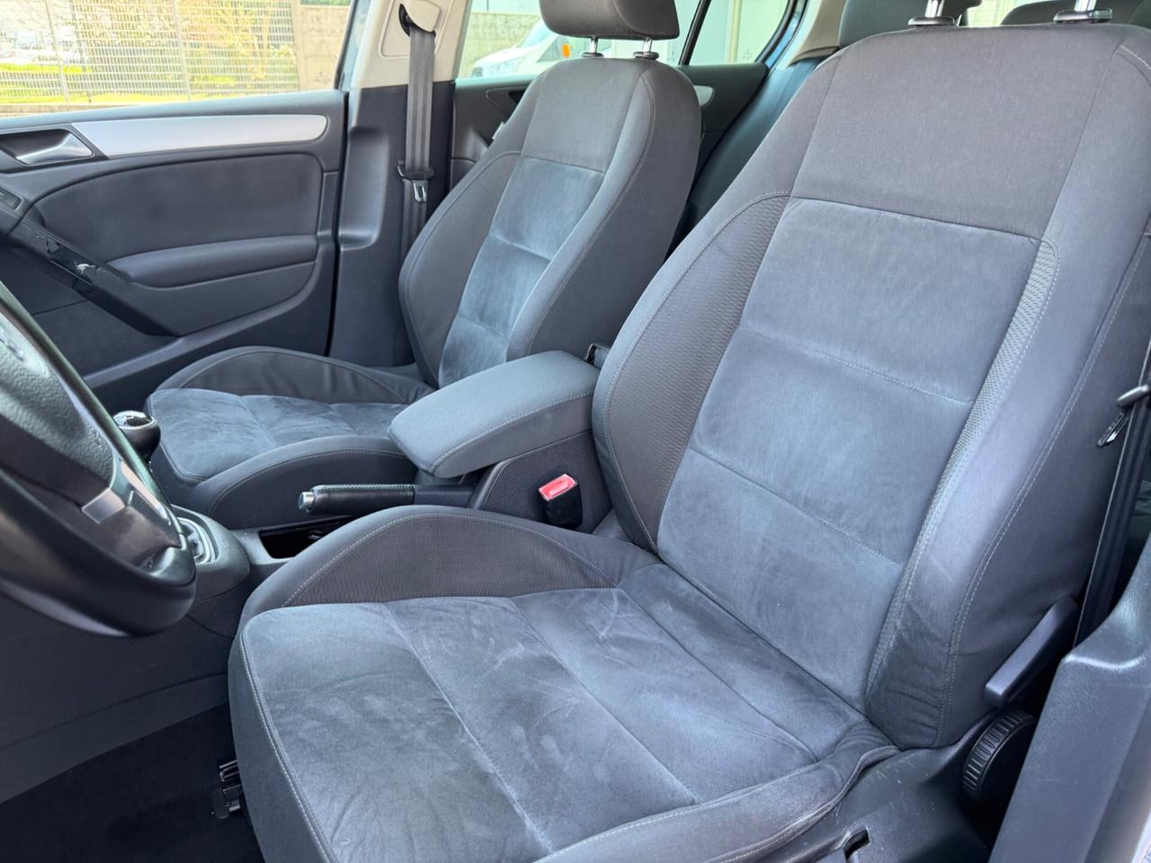 Vw Golf 1.6 TDI DPF 5p. Highline 105cv