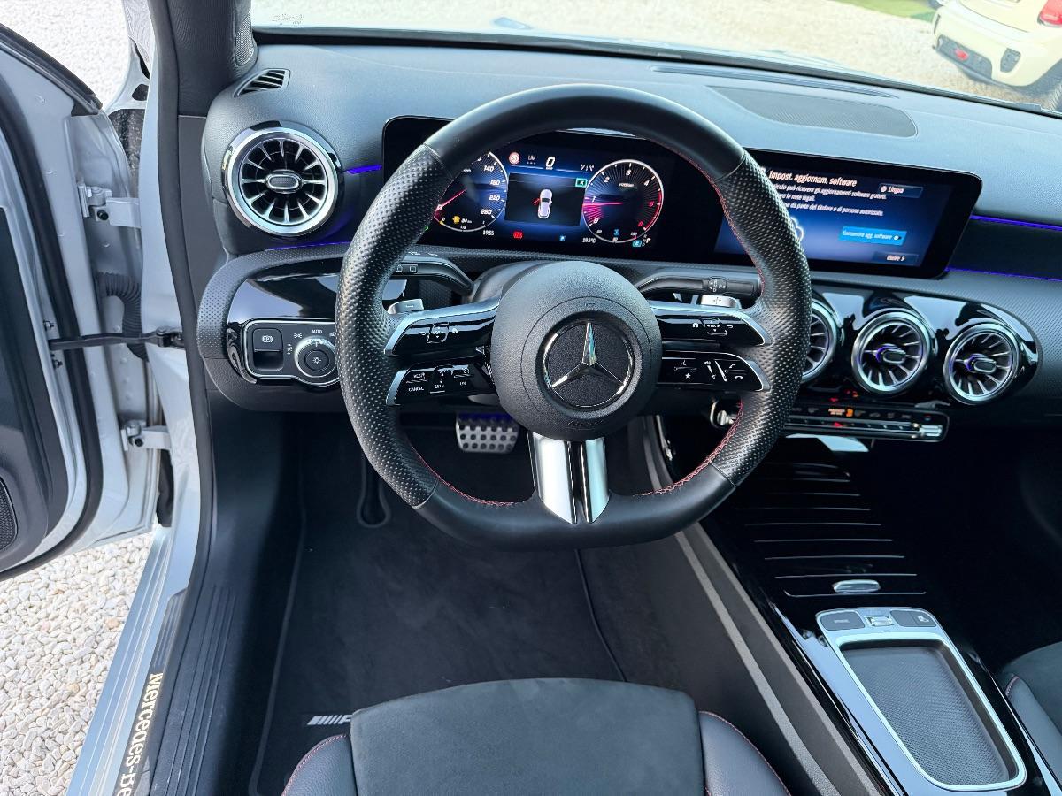 MERCEDES - Classe A - A 200 d Automatic Premium