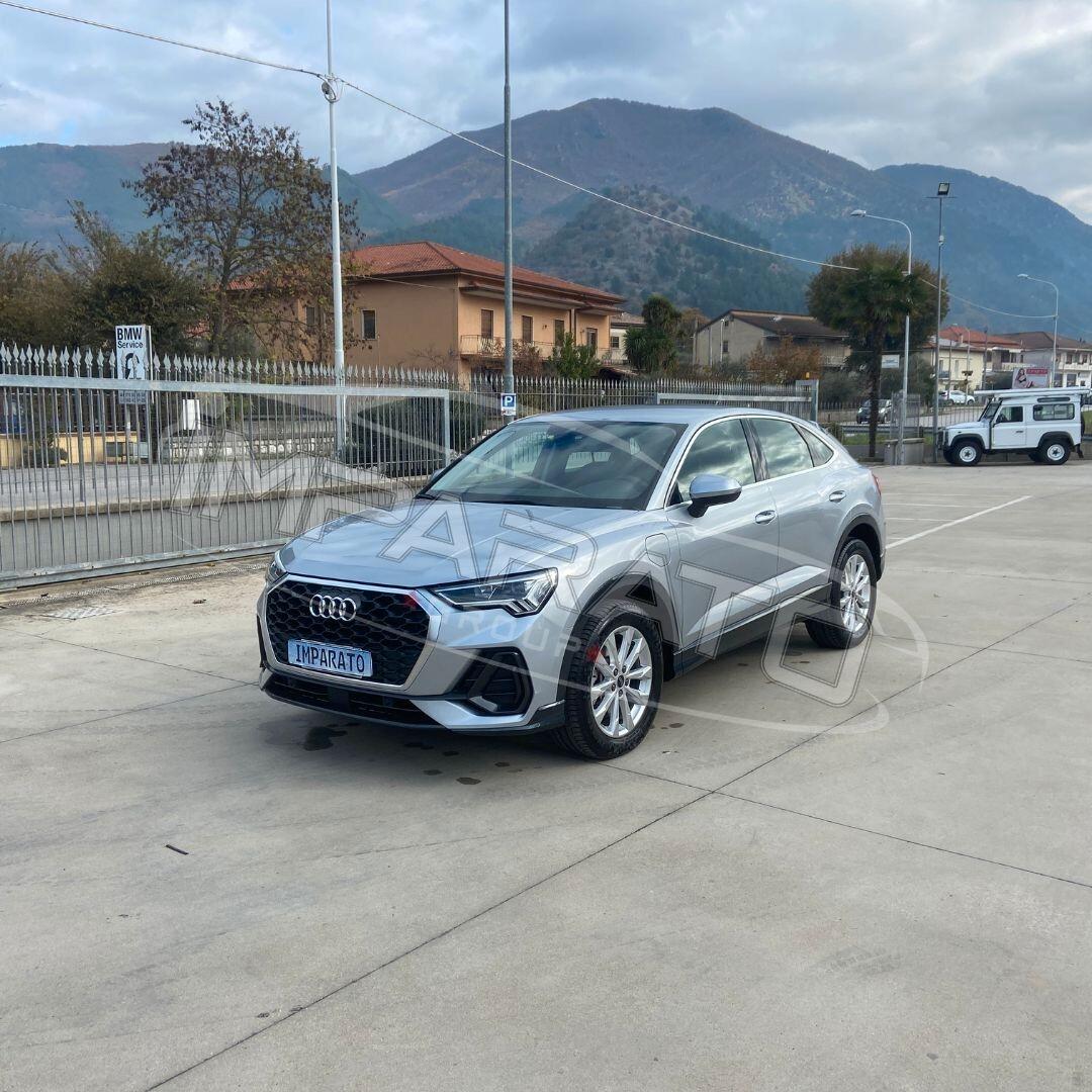 Audi Q3 SPB 45 TFSI e S tronic Business Plus