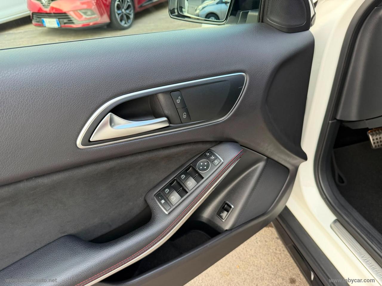 MERCEDES-BENZ GLA 200 d Automatic 4Matic Premium