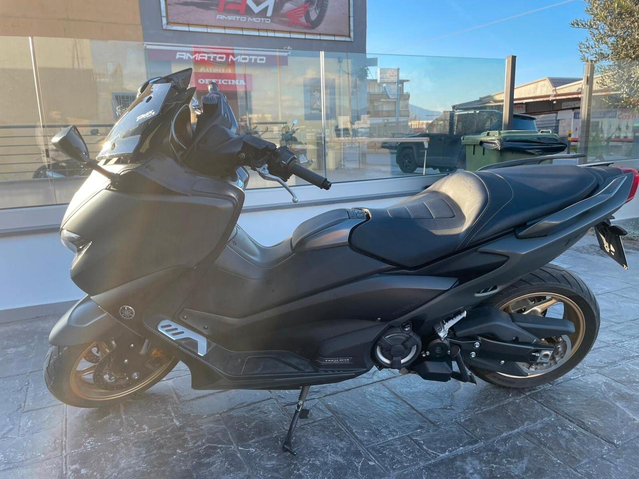 Yamaha T Max 560