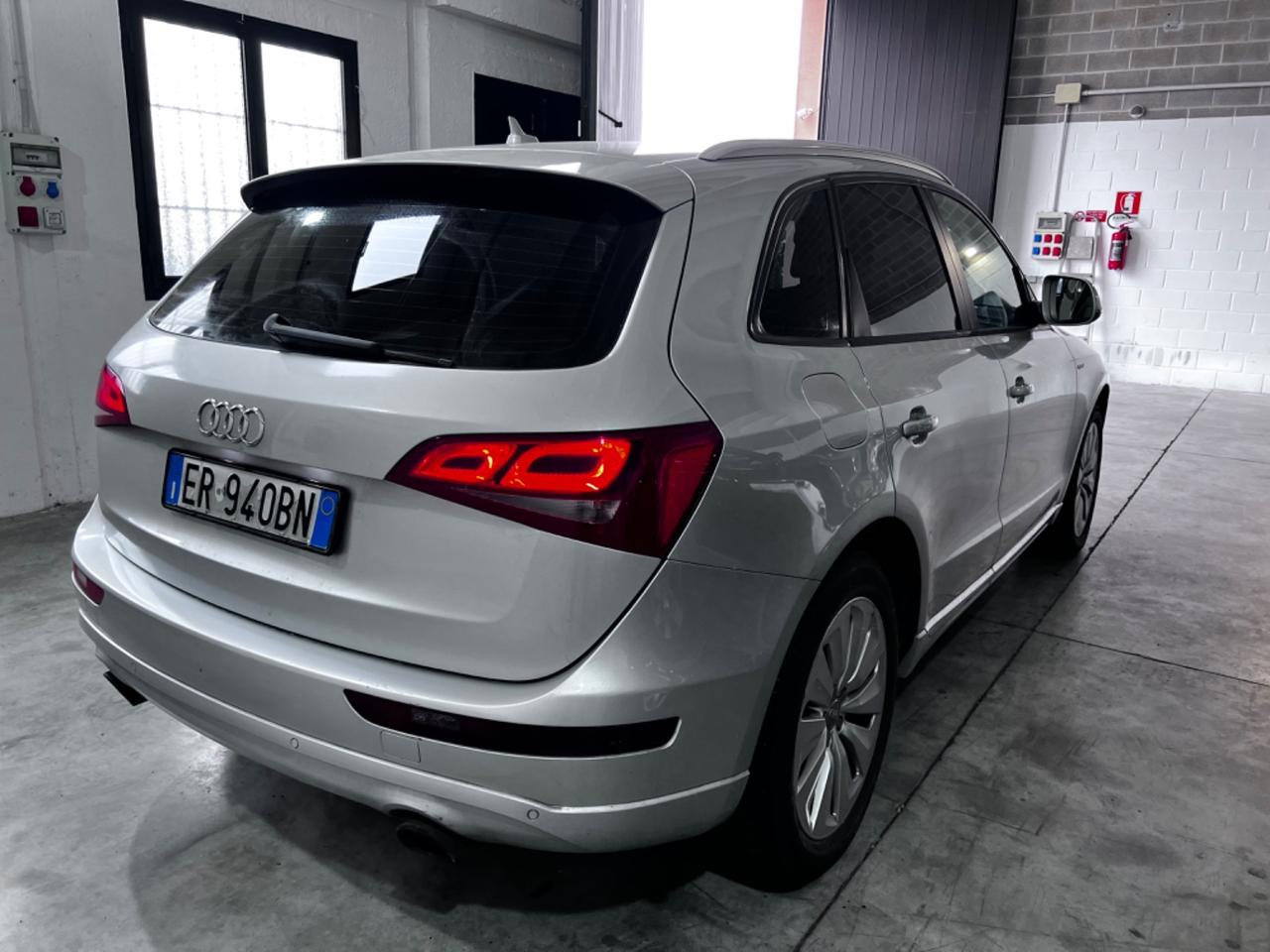 Audi Q5 2.0 TFSI hybrid quattro tiptronic Business