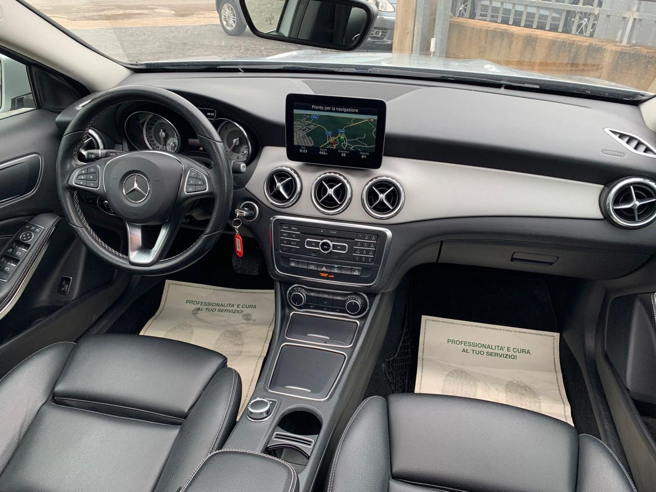 Mercedes-benz GLA 200d 4Matic Premium - !! TETTO !!