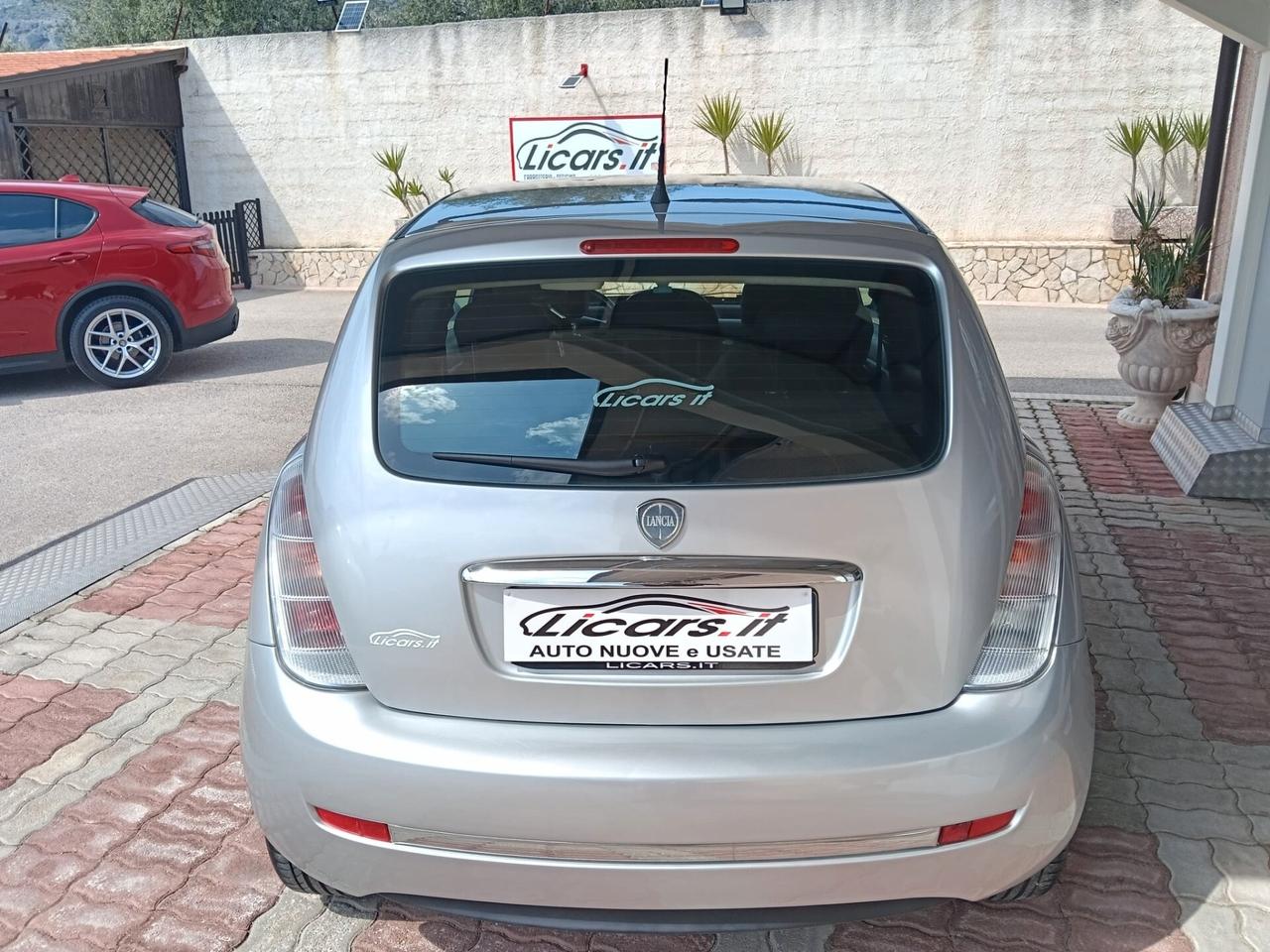 Lancia Ypsilon 1.3 MJT 75 CV Argento