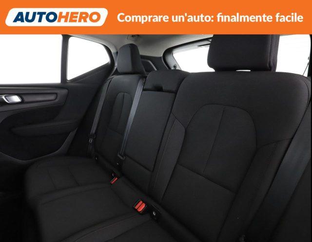 VOLVO XC40 B4 AWD Geartronic Momentum Pro
