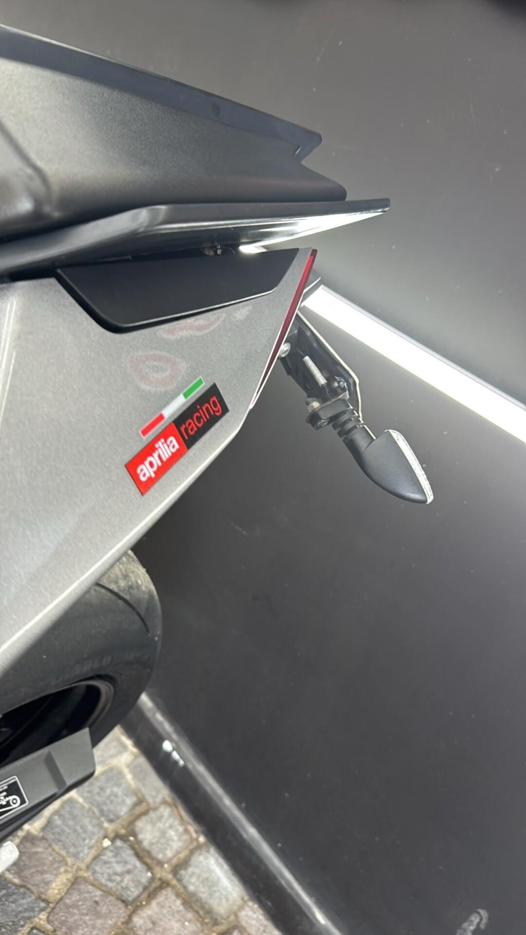 Aprilia Tuono V4 1100
