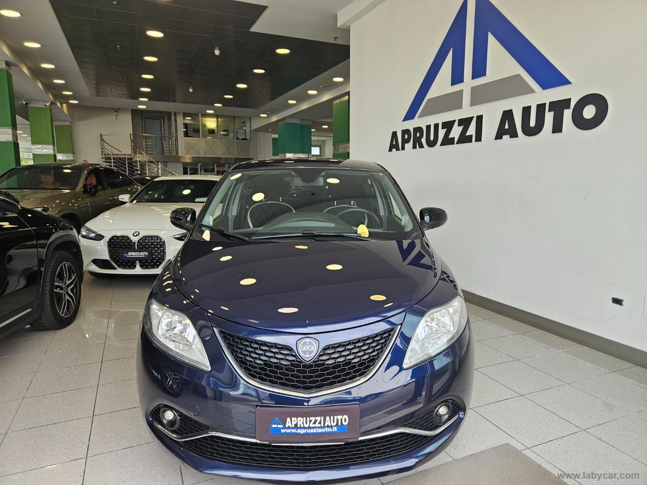 LANCIA Ypsilon 1.2 69 CV 5p. Platinum