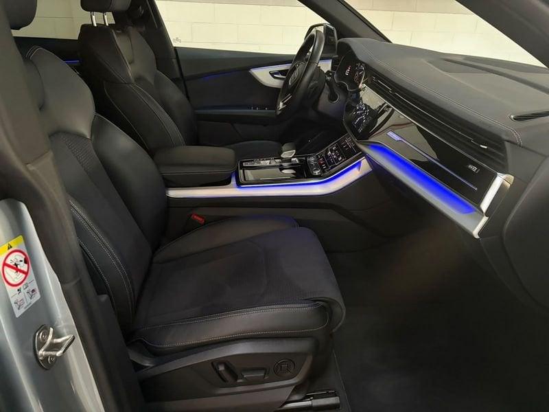 Audi Q8 55 TFSI 250kW quattro tiptronic Sport