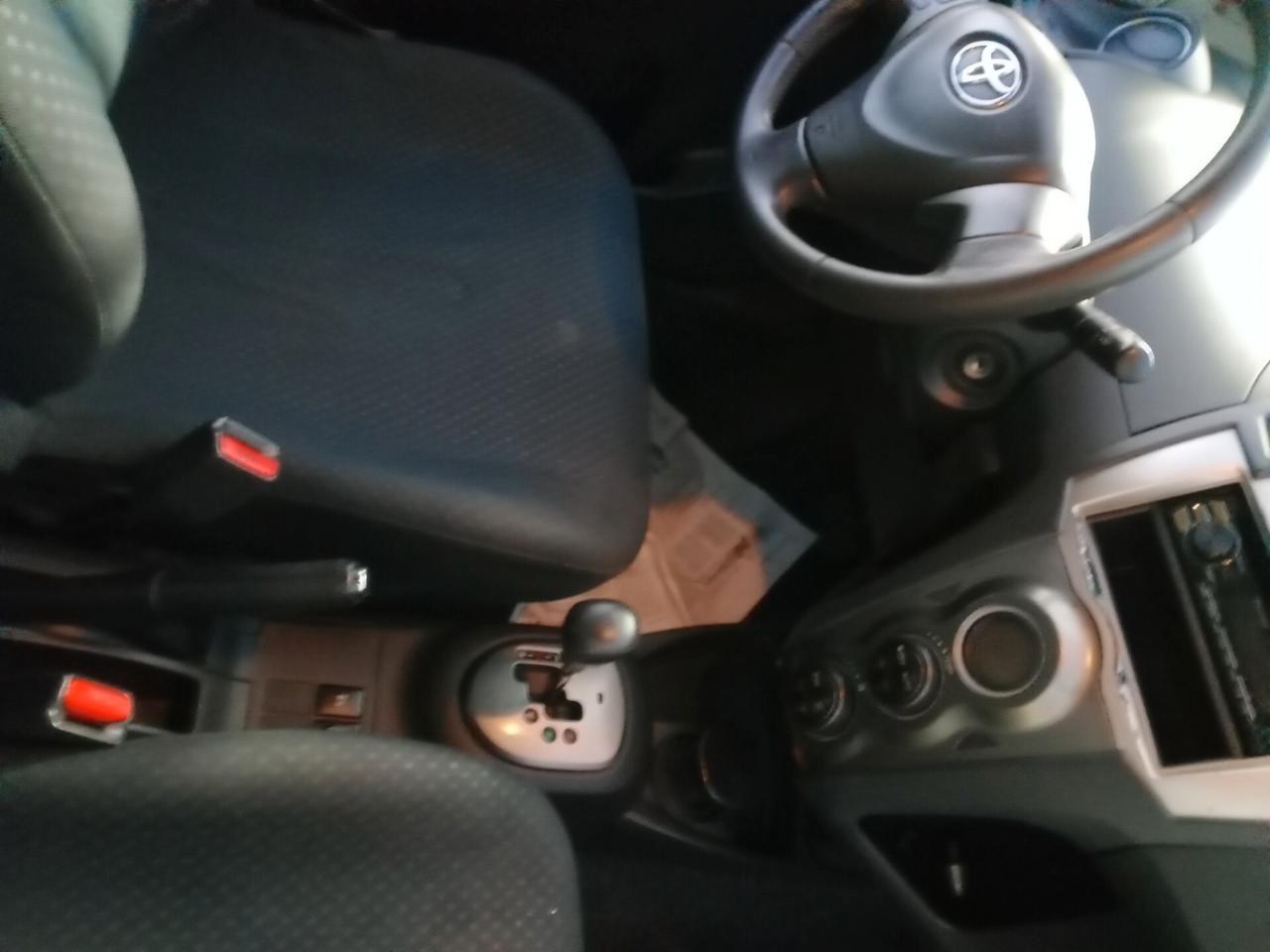 Toyota Yaris 1.3 5 porte M-MT ( cambio automatico)