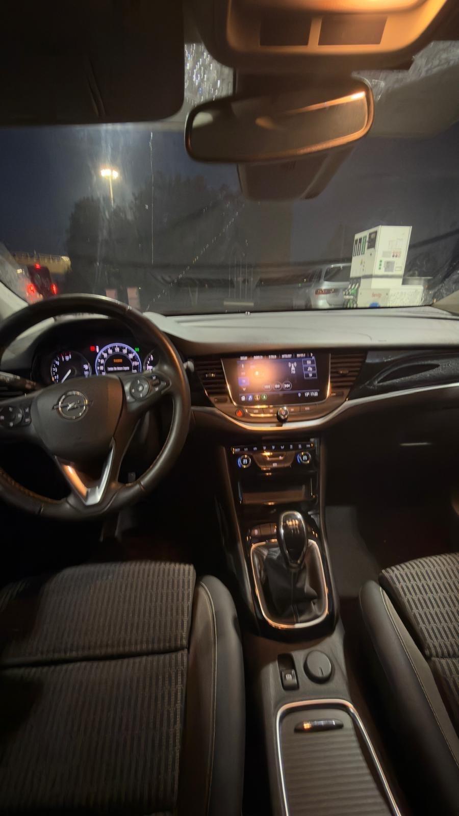 Opel Astra 1.5 CDTI 105 CV S&S Sports Tourer Business Elegance