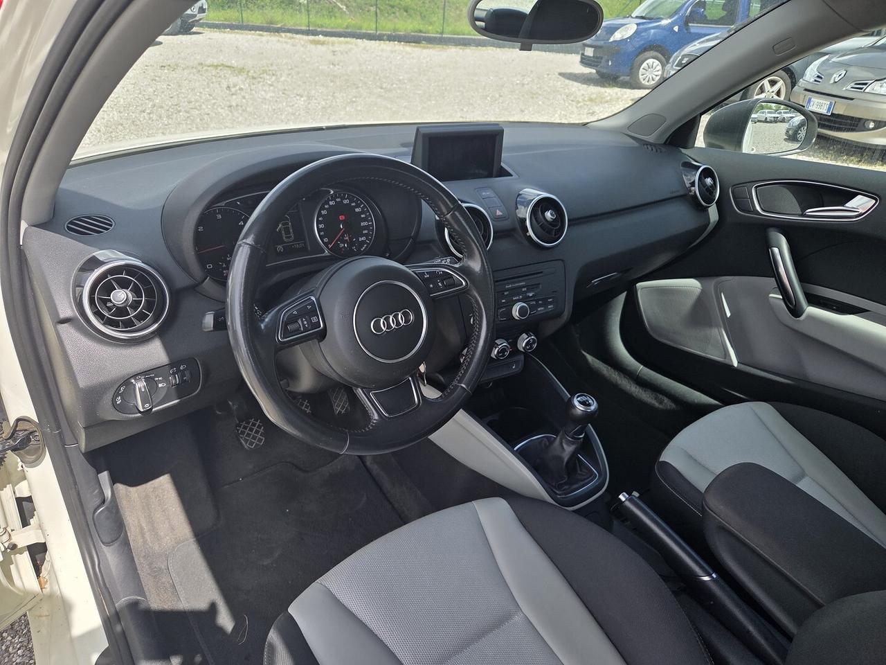 AUDI A1 1.6TDI 90CV