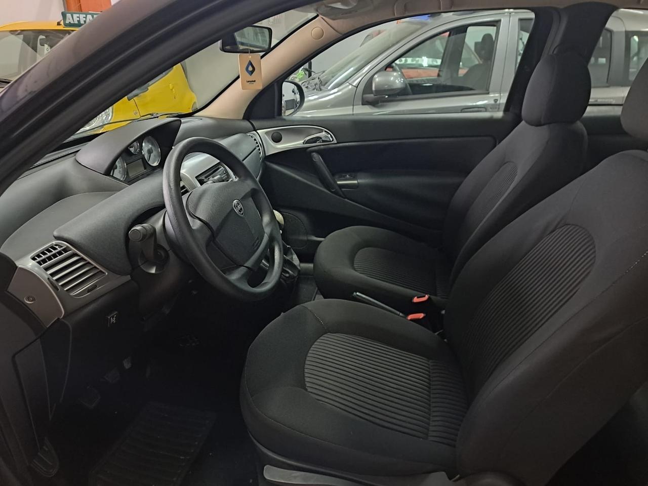 Lancia ypsilon 1.4 gpl X neop 2011 unico prop