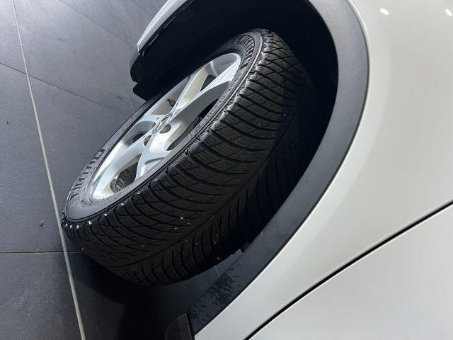 MERCEDES-BENZ GLA 200 d Automatic Sport