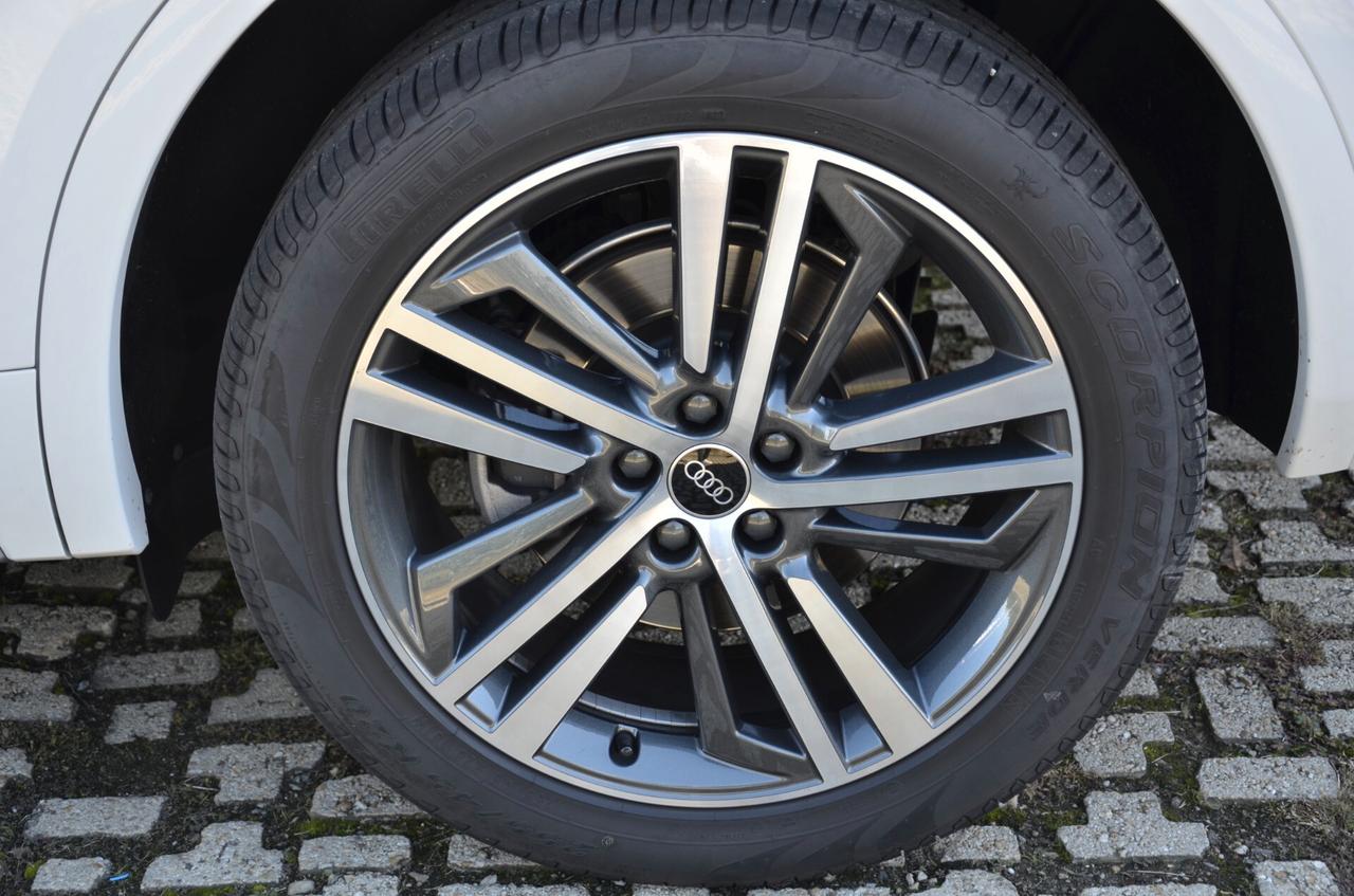 Audi Q5 40 TDI 204 CV quattro S tronic Business Advanced, UNICOPROPRIETARIO, SERVICE UFF AUDI, BOLLO PAGATO, PERMUTE