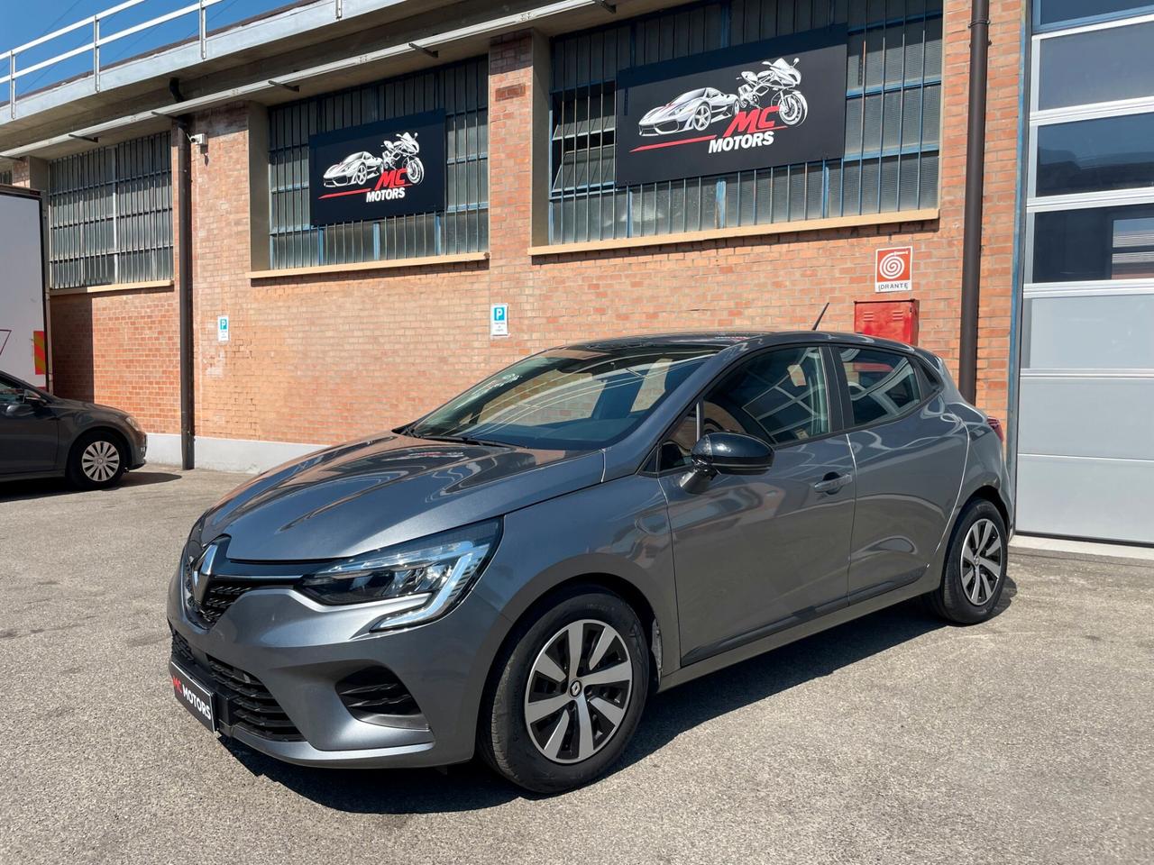 Renault Clio Benzina/Gpl 100cv- UNICO PROPRIETARIO-TAGLIANDI UFFICIALI