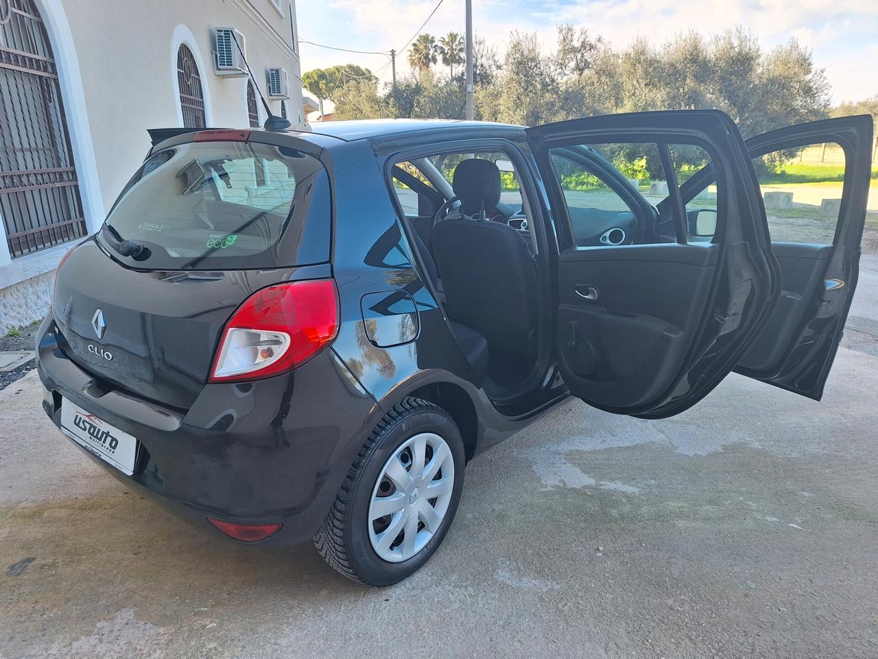 Renault Clio 1.2 5 porte NAVI PERFETTA 2012
