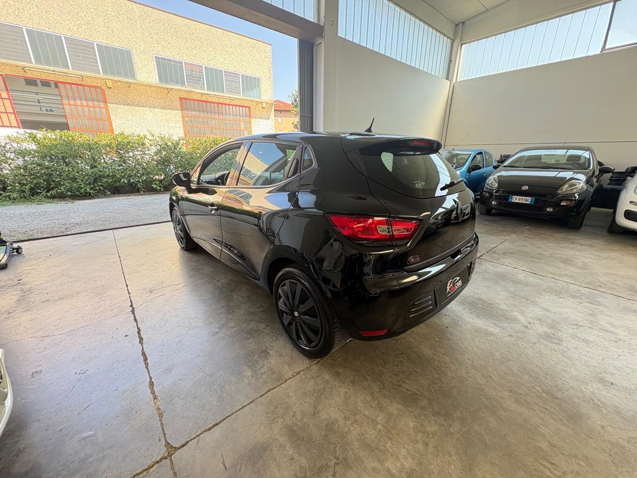 Renault Clio 1.2 75CV 5 porte Life limited