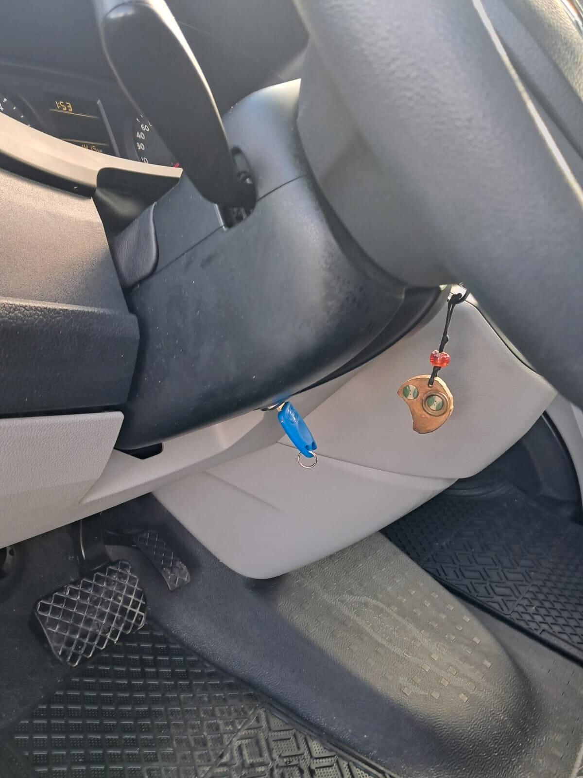 Volkswagen Caravelle 2.0 TDI DSG 9 posti (Iva Esposta)