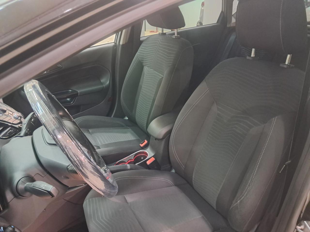 Ford Fiesta 1.4 5p. Bz.- GPL Titanium