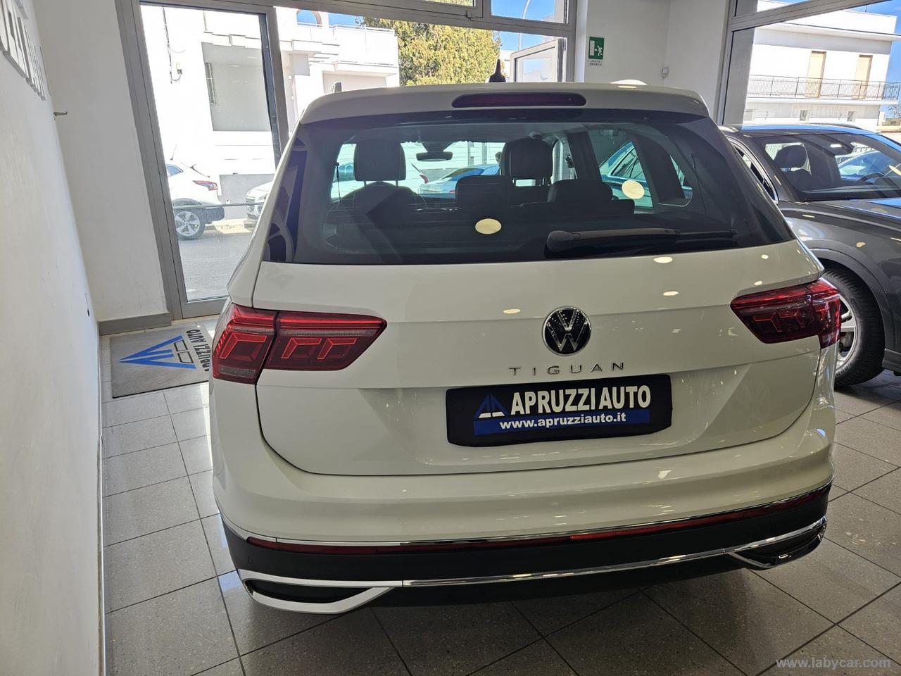 VOLKSWAGEN Tiguan 2.0 TDI 150CV SCR DSG Elegance