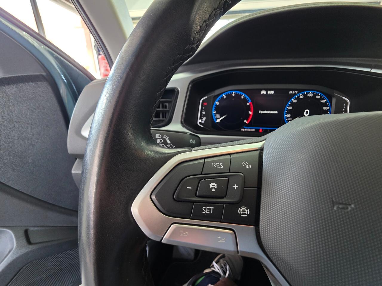 Volkswagen T-Roc 1.0TSI 2022 73000KM UNICOPROPRIETARIO
