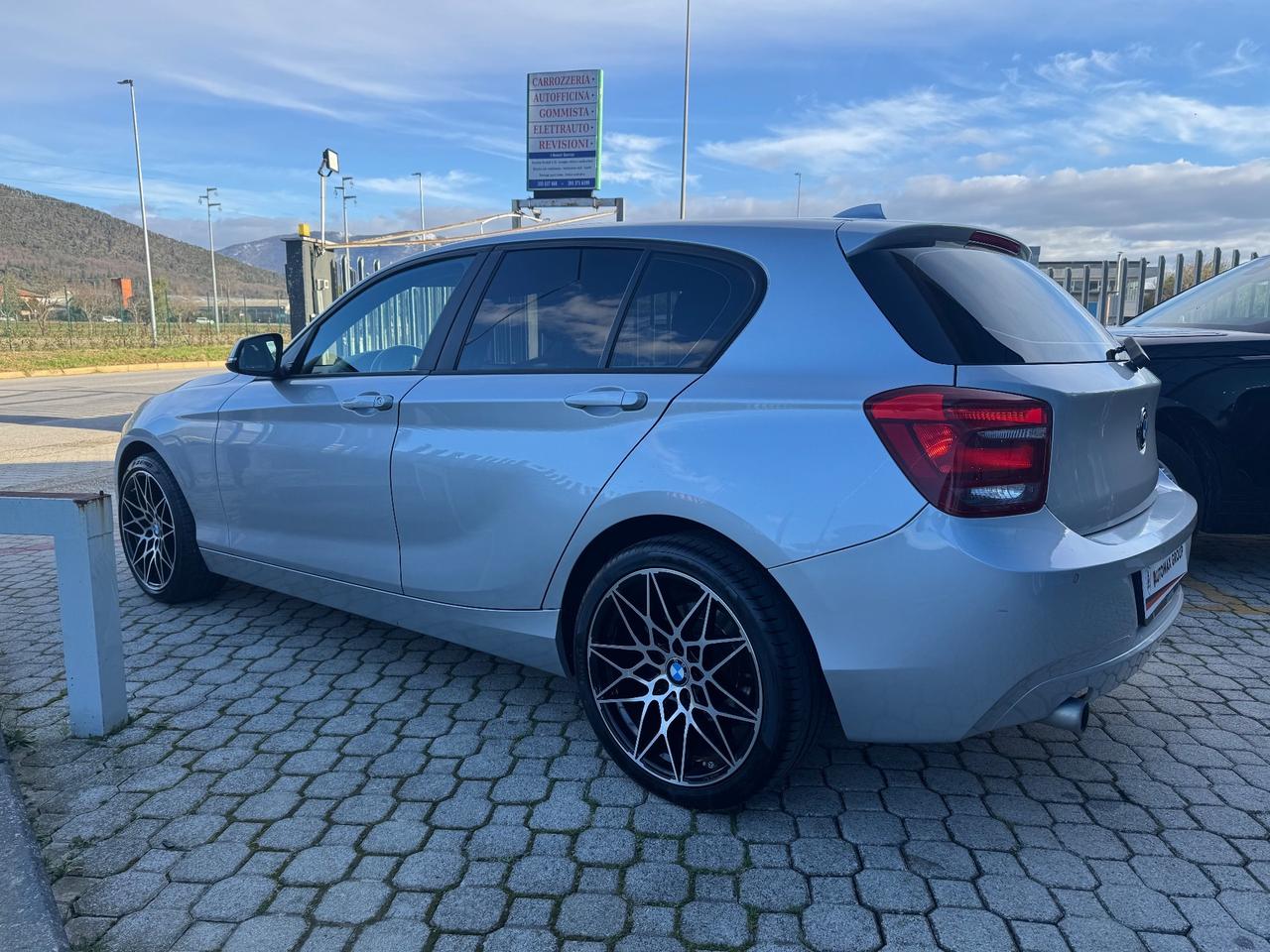 Bmw 116 116d 5p. Urban