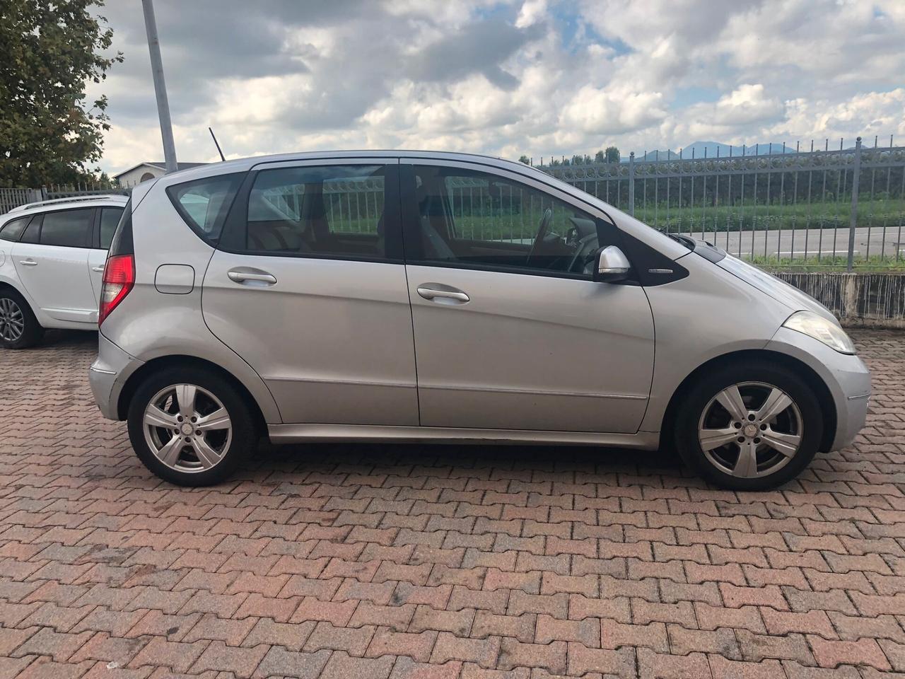 Mercedes-benz A 160 BlueEFFICIENCY Avantgarde