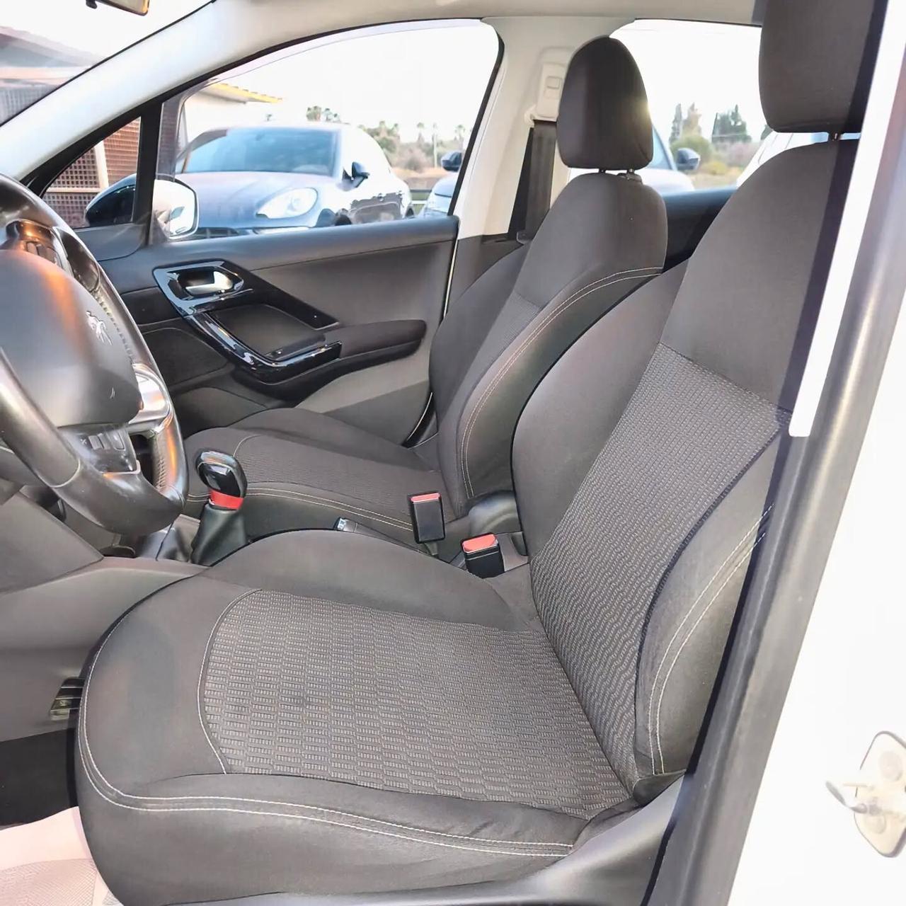 Peugeot 208 BlueHDi 75 OK NEOPATENT