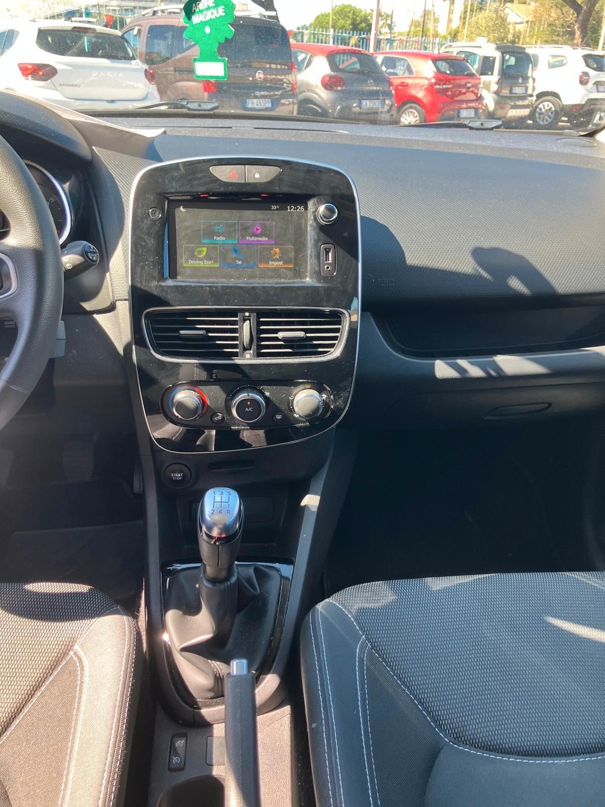 RENAULT CLIO 0.9 TCe 75cv 5 Porte Moschino Life