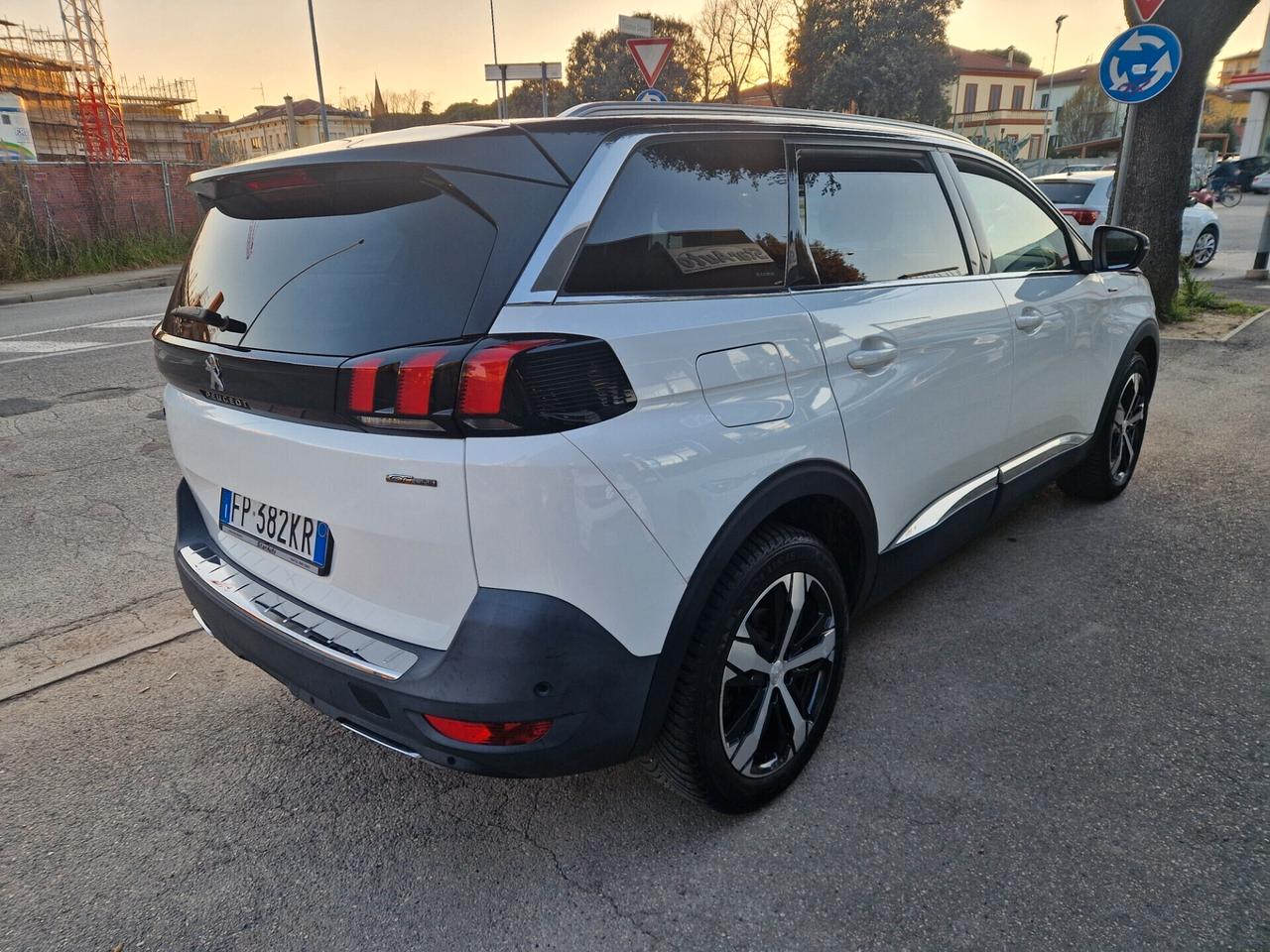 Peugeot 5008 BlueHDi 130 S&S EAT8 GT Line