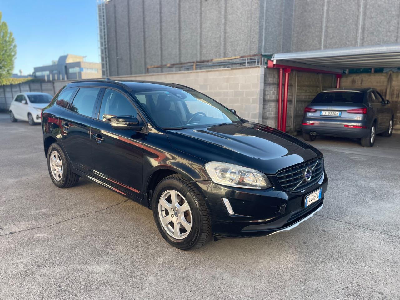 Volvo XC 60 XC60 D3 Geartronic R-design Kinetic
