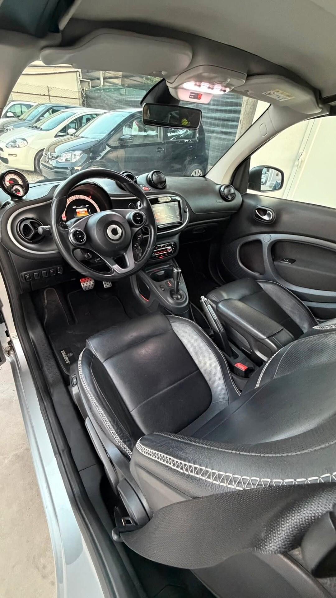Smart ForTwo cabrio brabus style