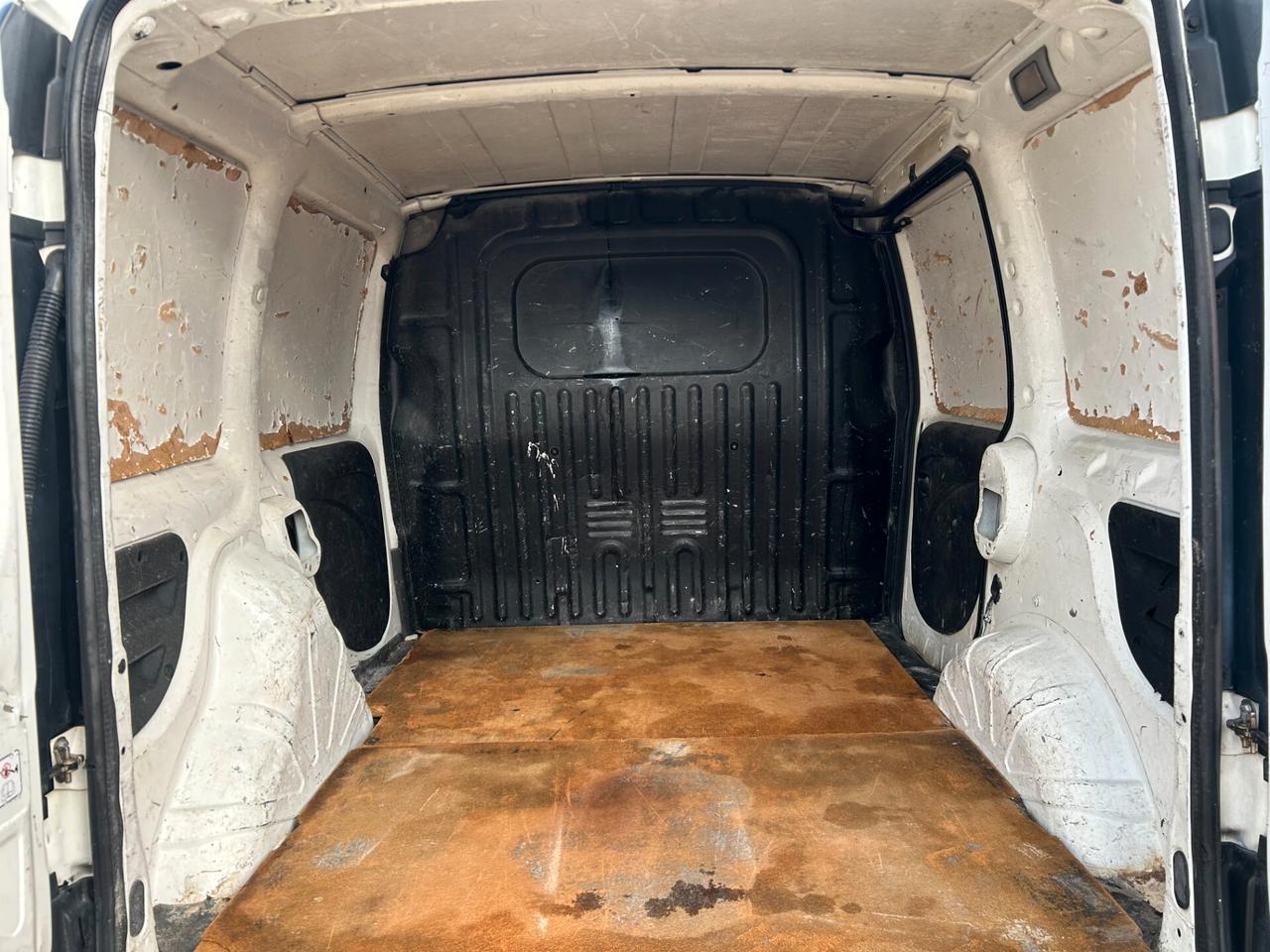 Fiat Doblo 1.9 JTD FURGONE PORTA LAT