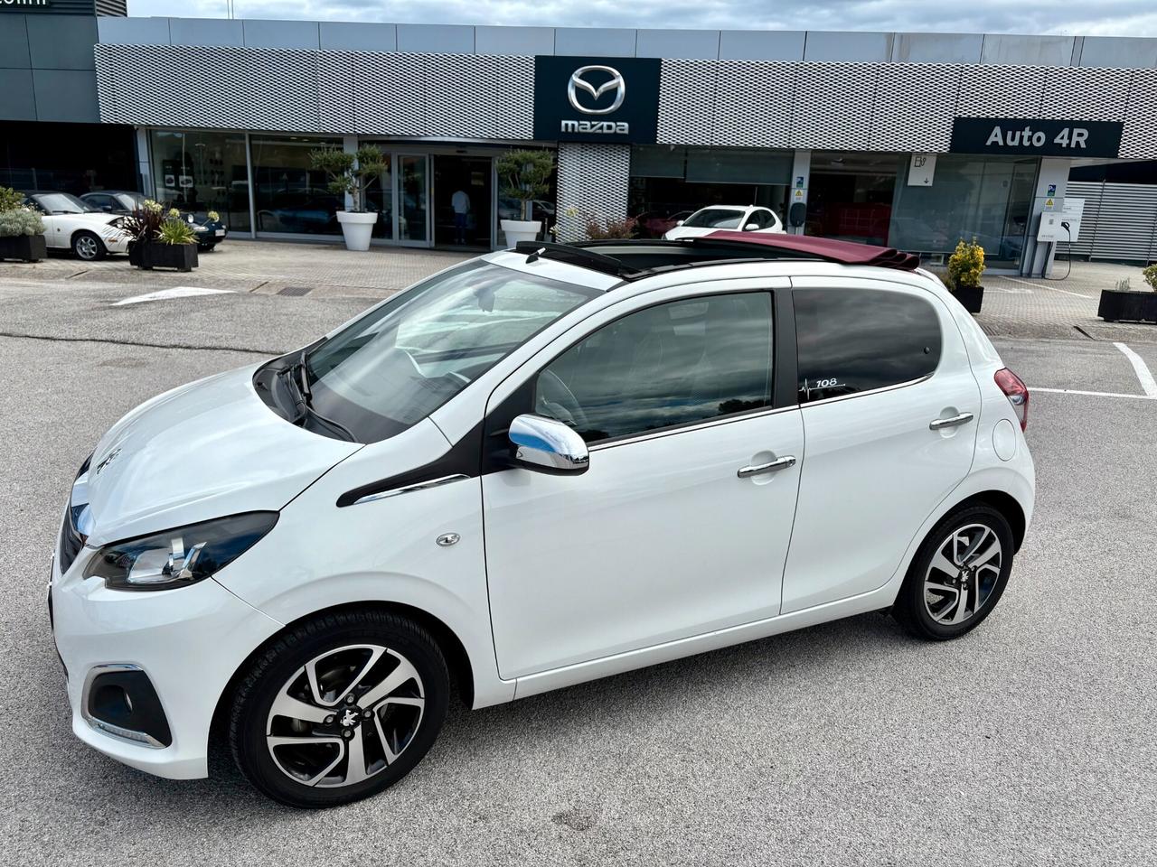Peugeot 108 PureTech 82 5 porte Allure TOP!