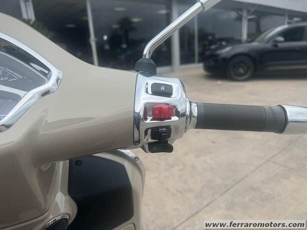 PIAGGIO VESPA 300 GTS KM0 TUA A SOLI 74 EURO AL MESE