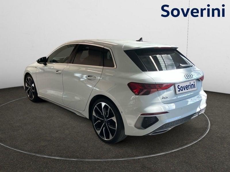 Audi A3 Sportback 35 TDI S tronic S line Edition