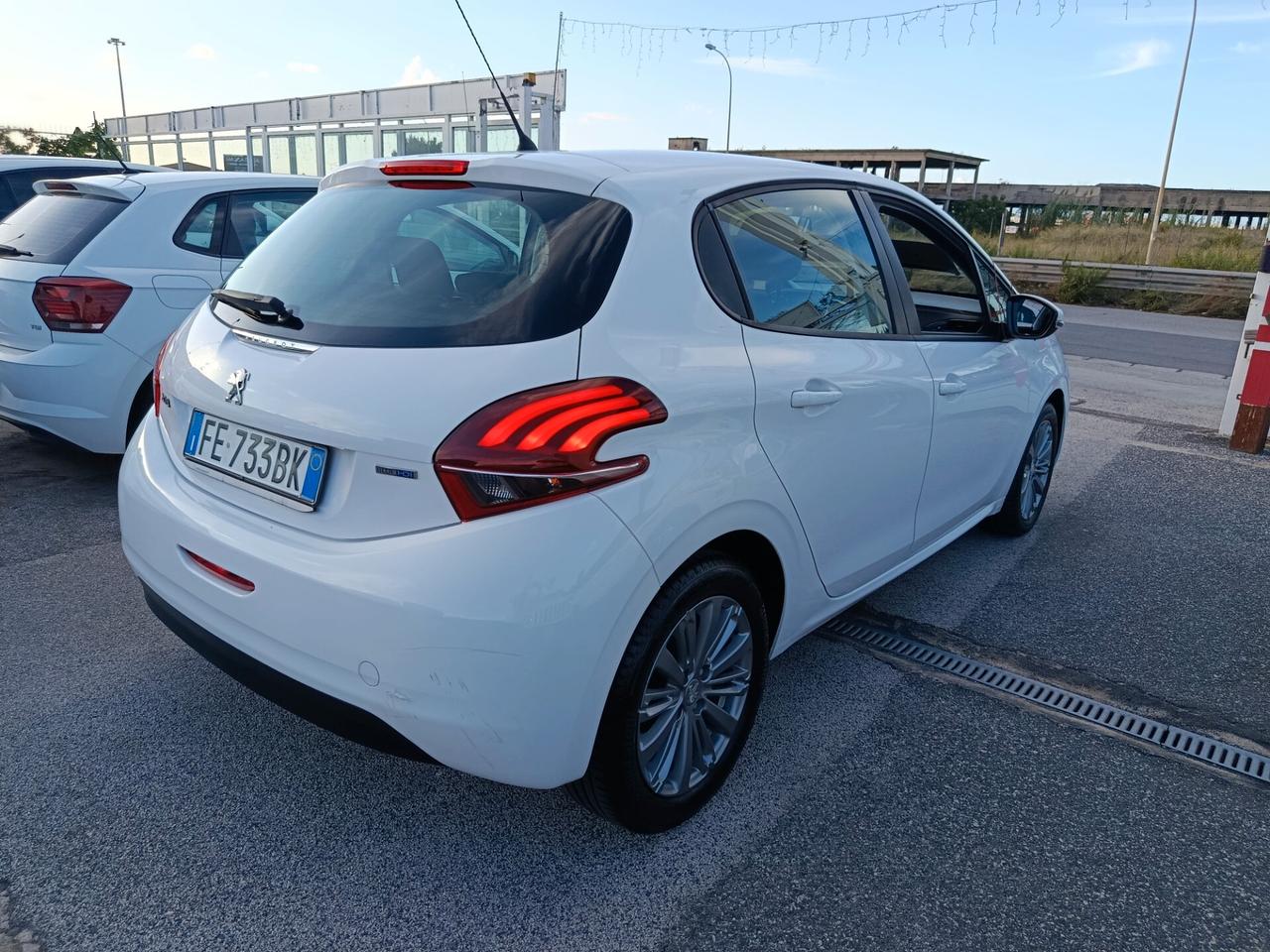 Peugeot 208 BlueHDi 75cv 5 porte Allure