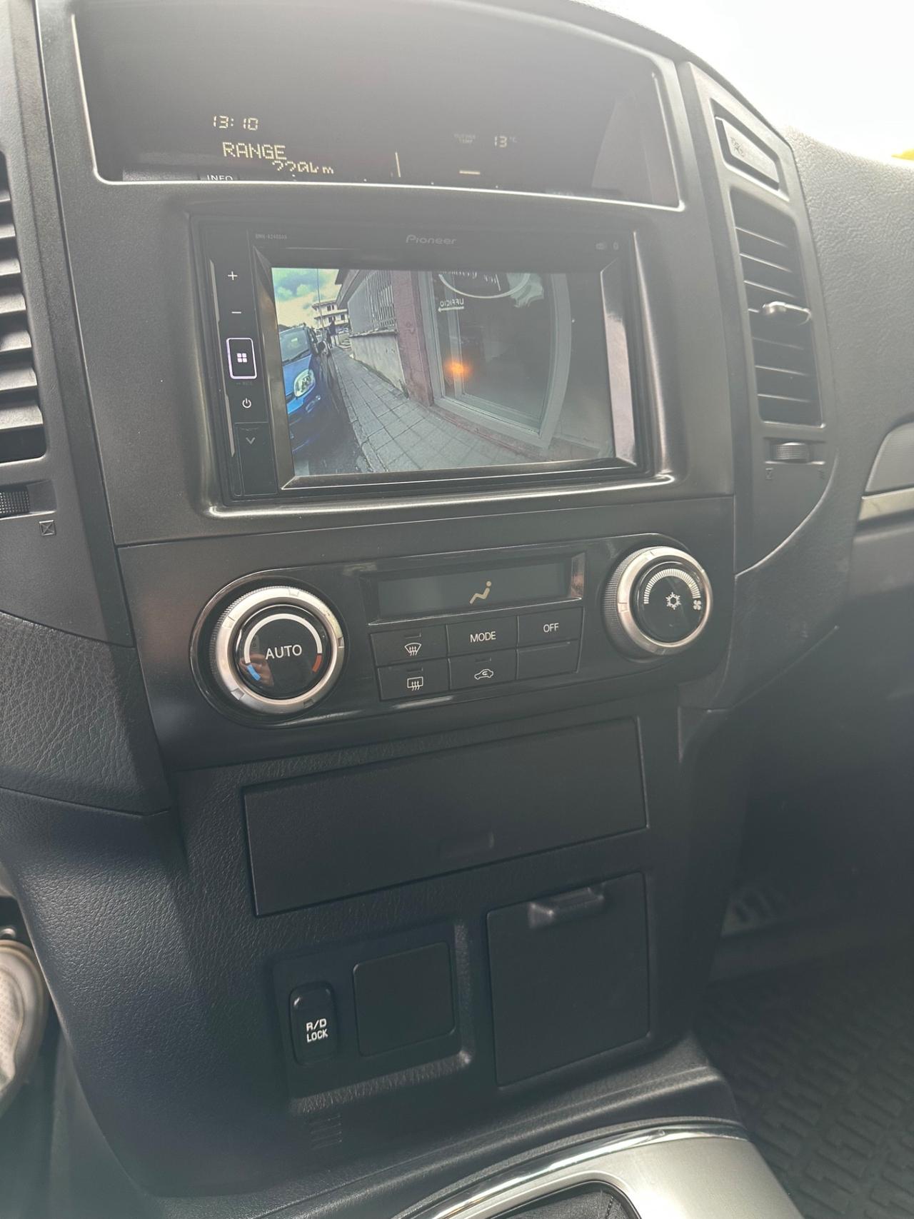 Mitsubishi Pajero 3.2 DI-D 16V aut. 3p. Instyle DPF