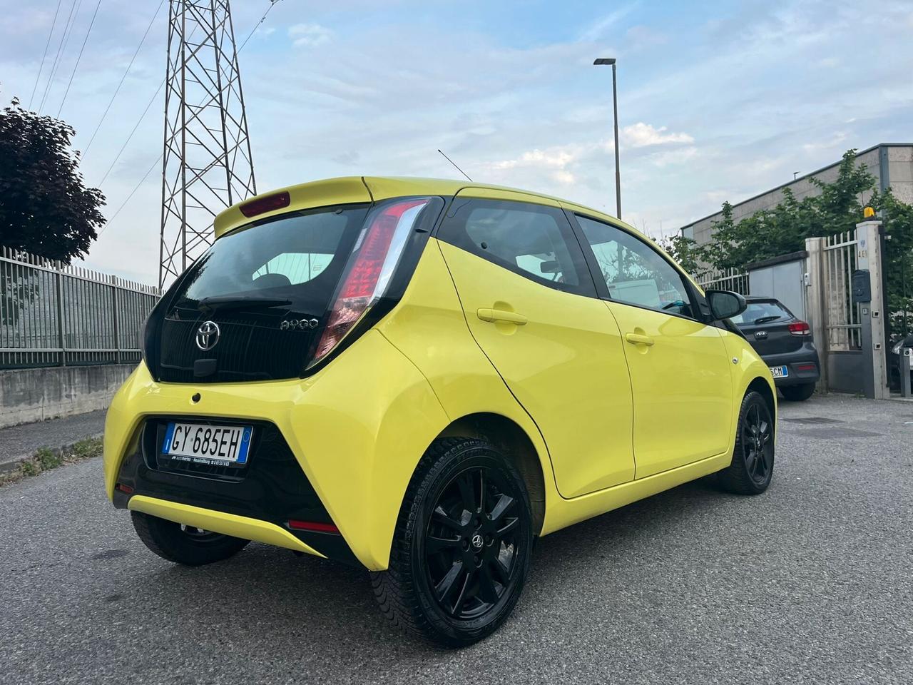 Toyota Aygo 1.0 BENZ SOLO 79K KM