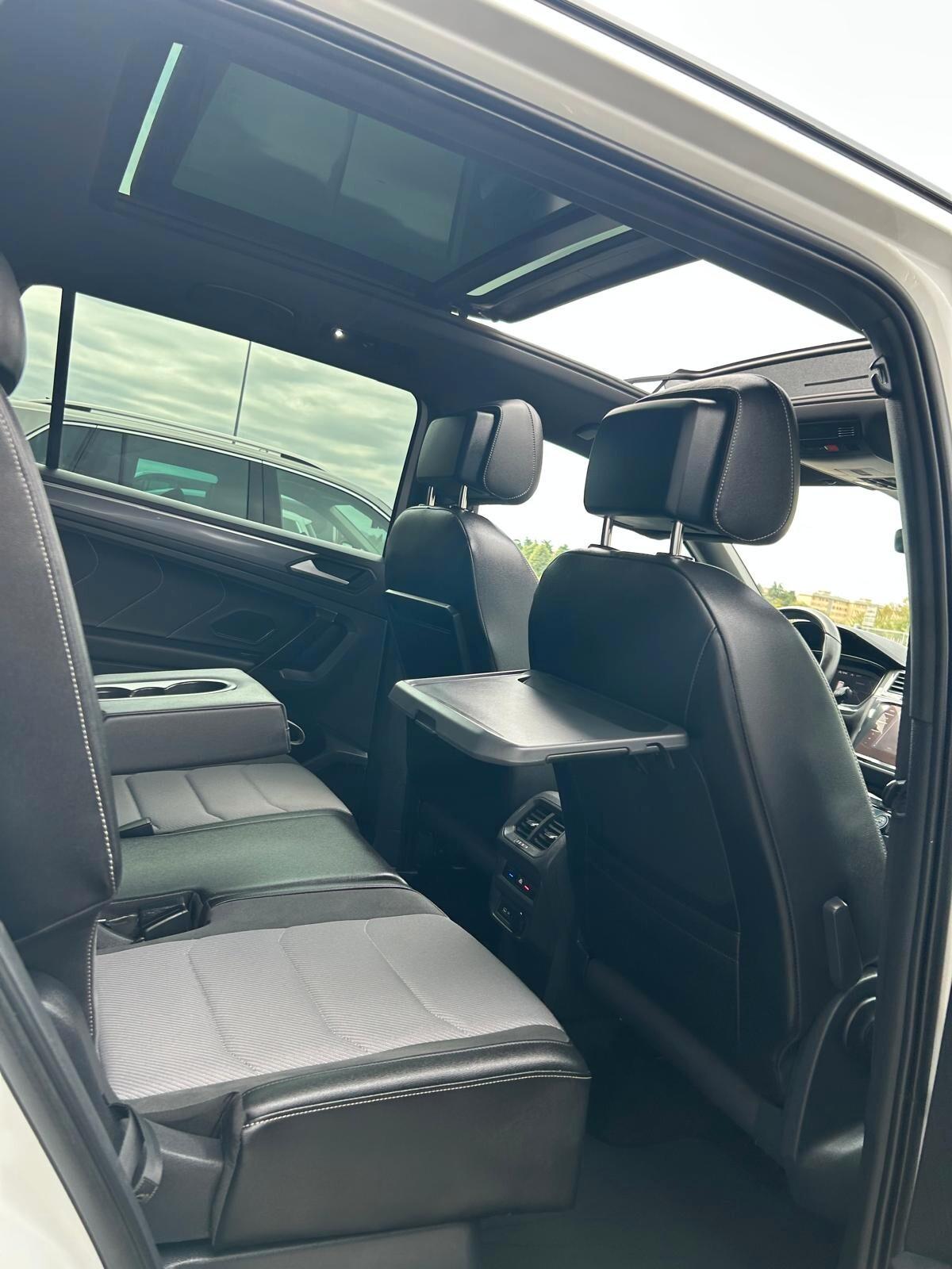 Volkswagen Tiguan Allspace 2.0 TDI 200 CV SCR DSG 4MOT. R-Line TETTO PANORAMICO