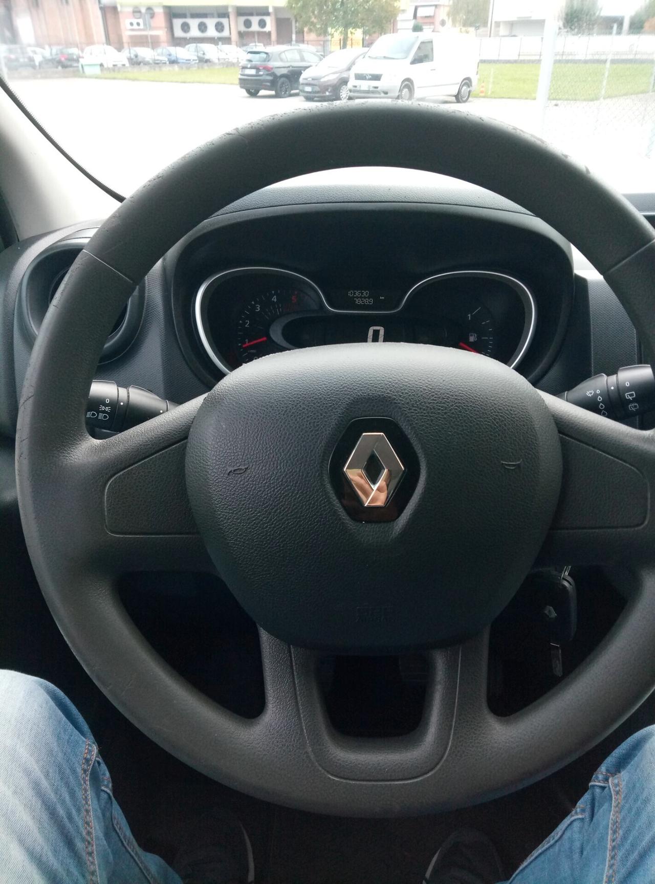 Renault Trafic T27 2.0 dCi 145CV PC-TN Zen Energy 9 POSTI