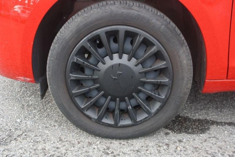 Lancia Ypsilon 1.0 FireFly 70cv Hybrid Silver