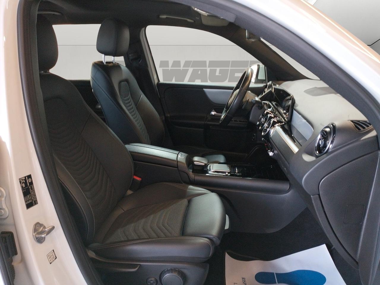 Mercedes-Benz GLB 180 X247 2019 d Sport auto