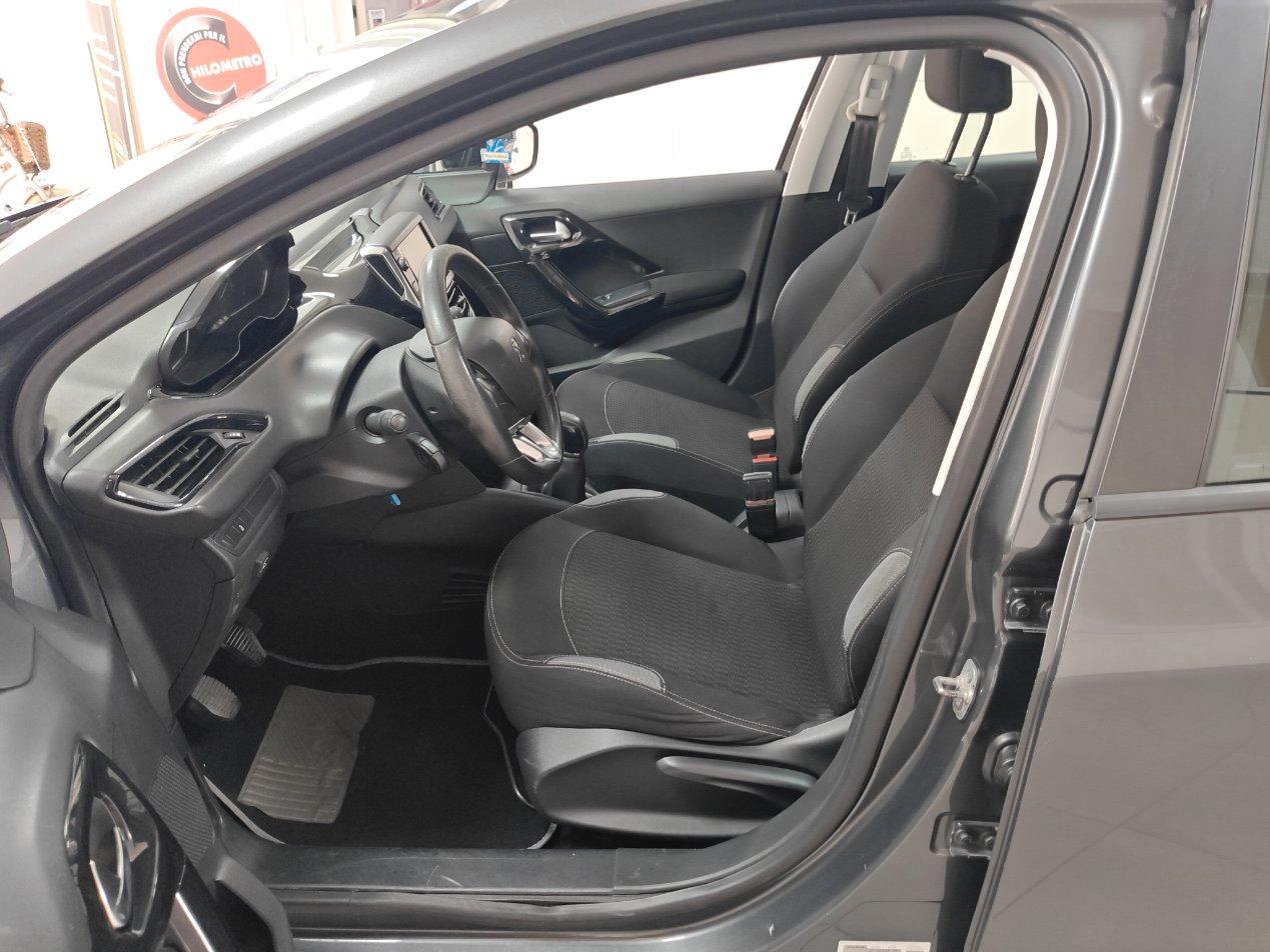 Peugeot 208 5 Porte 208 5p 1.2 puretech Active 82cv