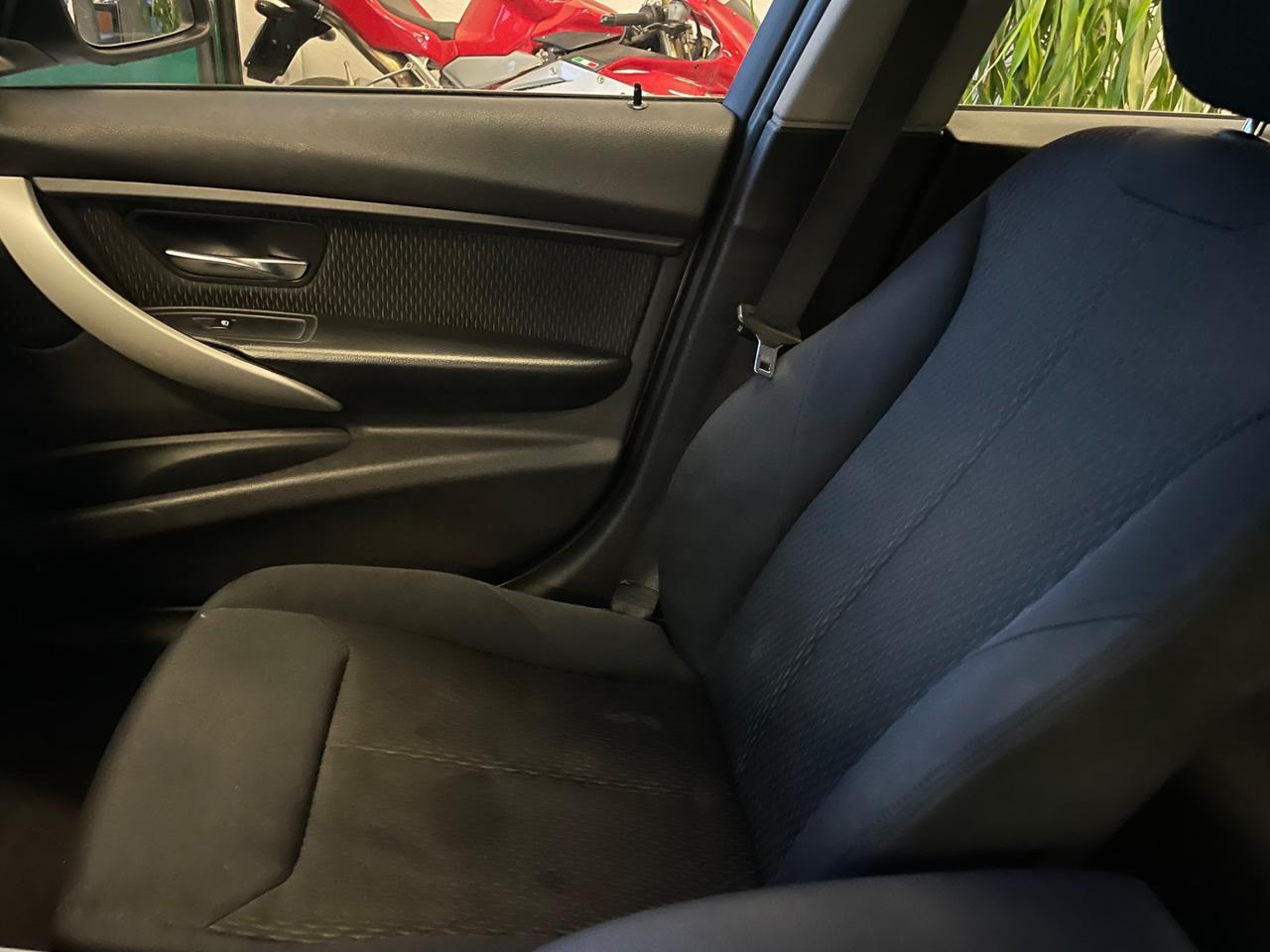 Bmw 320 320d cat Touring Attiva