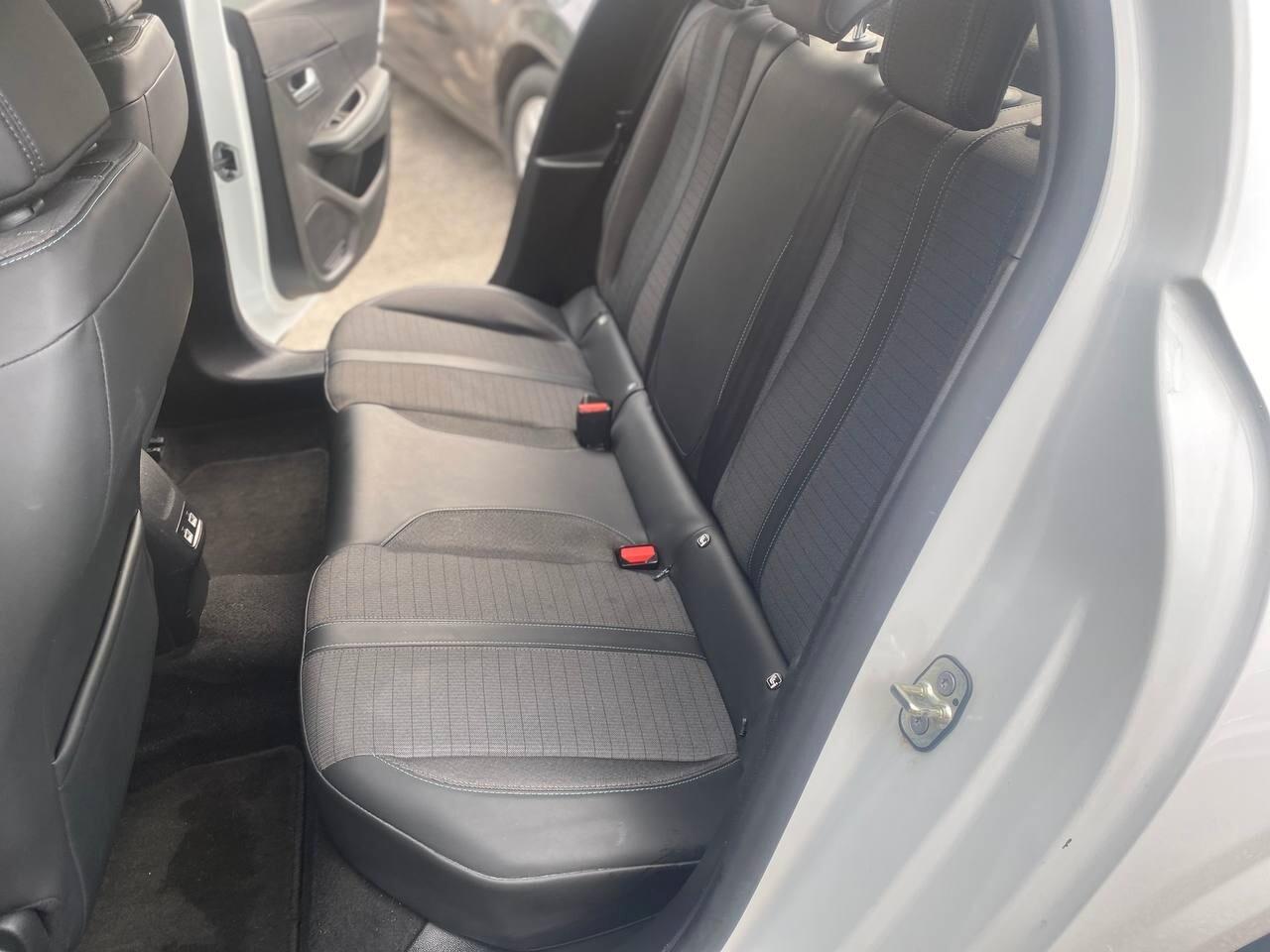 Peugeot 208 PureTech 100 Stop&Start 5 porte Allure