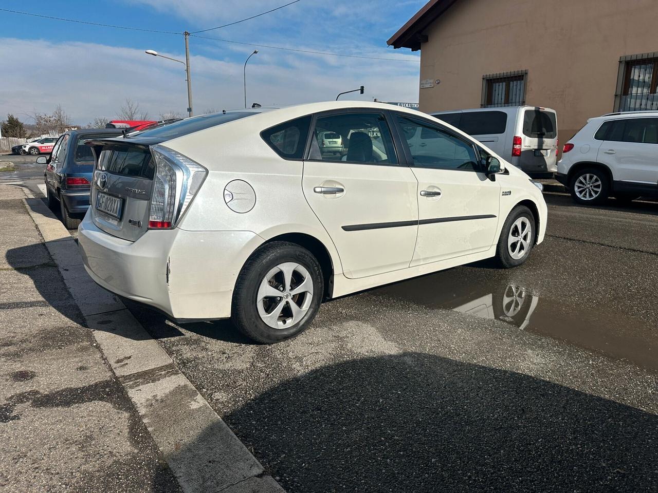 Toyota Prius 1.8 Lounge