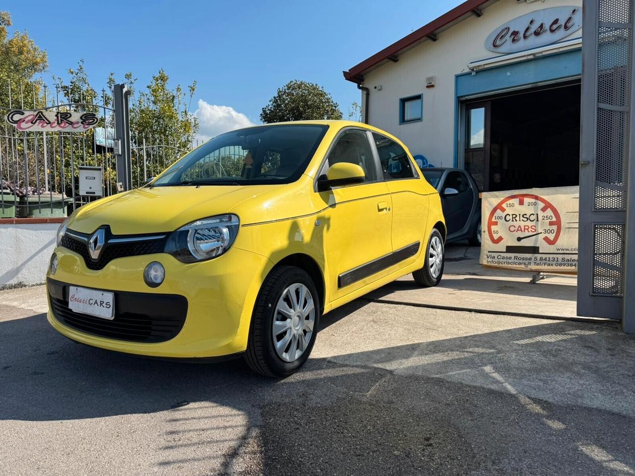 Renault Twingo Piccola, Gialla e Pronta a Tutto